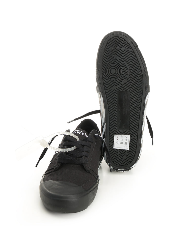Off-White With Laces And Logo Sneakers - Black | 9fd5821db0cce1417b45c04dfb709c1c726af674