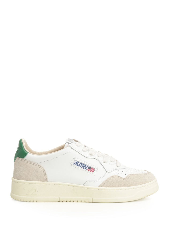 Autry  Medalist Low Sneakers - White | 2244fdf8ce894270f37801f3fd54b39ebb4582fe