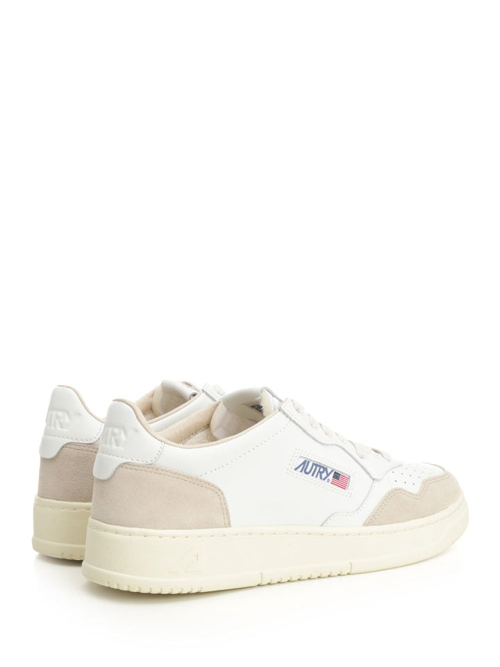 Autry  Medalist Low Sneakers - White | 2be11582a71c19ef468d24e6b78670f242b57b3b