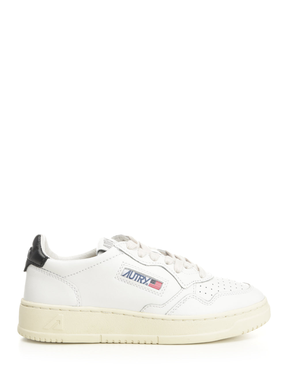 Autry  Medalist Low Sneakers - White | edc29d1b22a0830daeb2b91361915a6dc3eeddb5