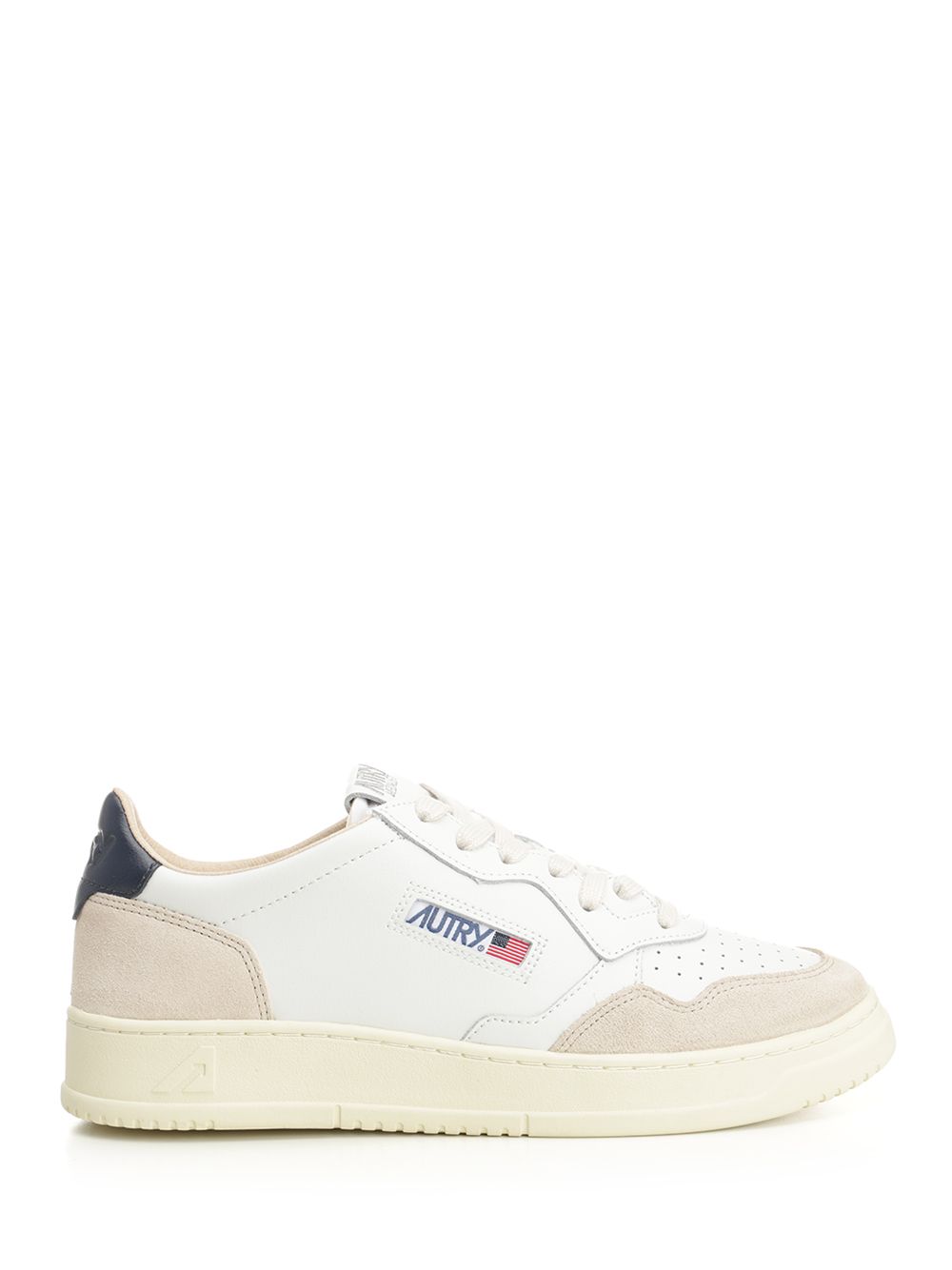 Autry  Medalist Low Sneakers - White | 2088f522f33871f6594e7dbc4c13a2b3befd58ee