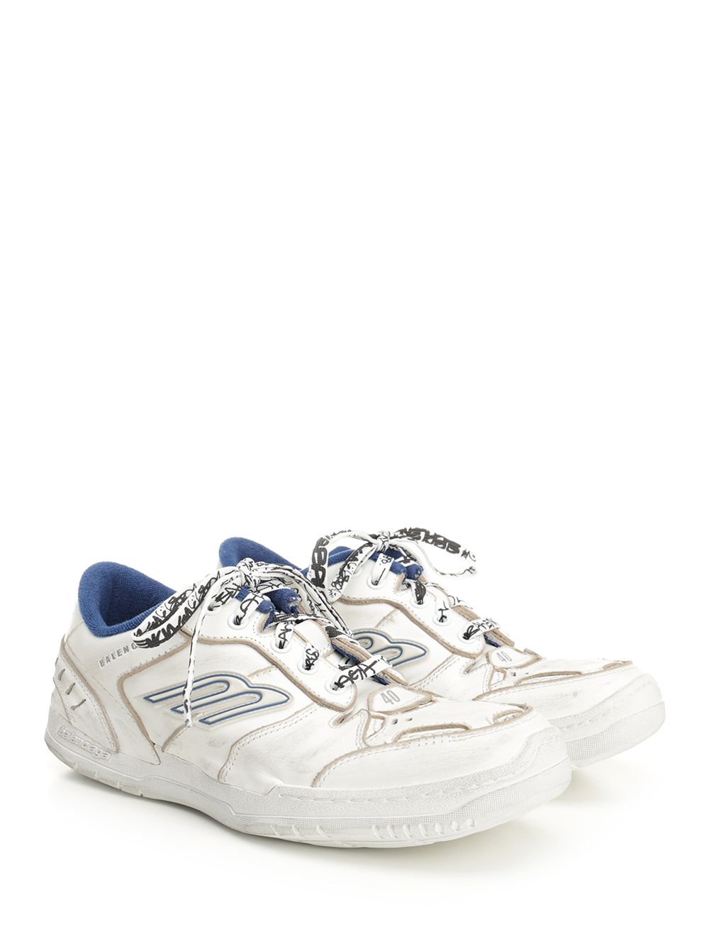 Balenciaga Hamptons Worn Out Sneakers - White | 4dd2e61b53622c46c89cef1786604a8b529fb2a1