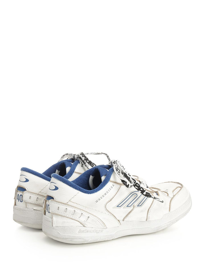 Balenciaga Hamptons Worn Out Sneakers - White | e7c491fe04bb0a265046a9c95de5e49c56327cc3
