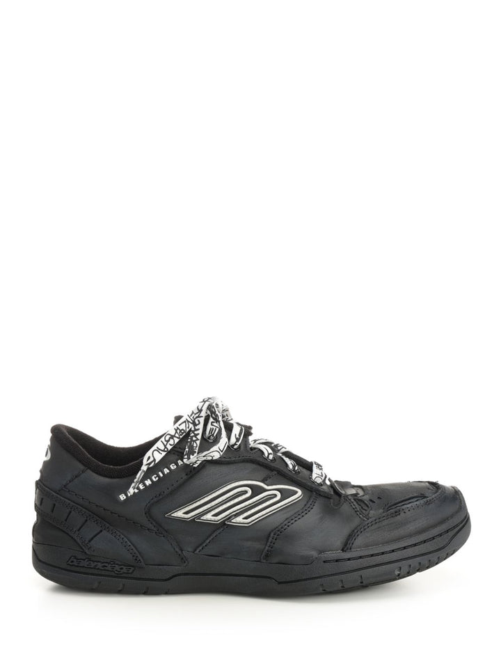 Balenciaga Hamptons Worn Out Sneakers - Black | 6c2912f92fa12b17025440c8352f607216e7fac1