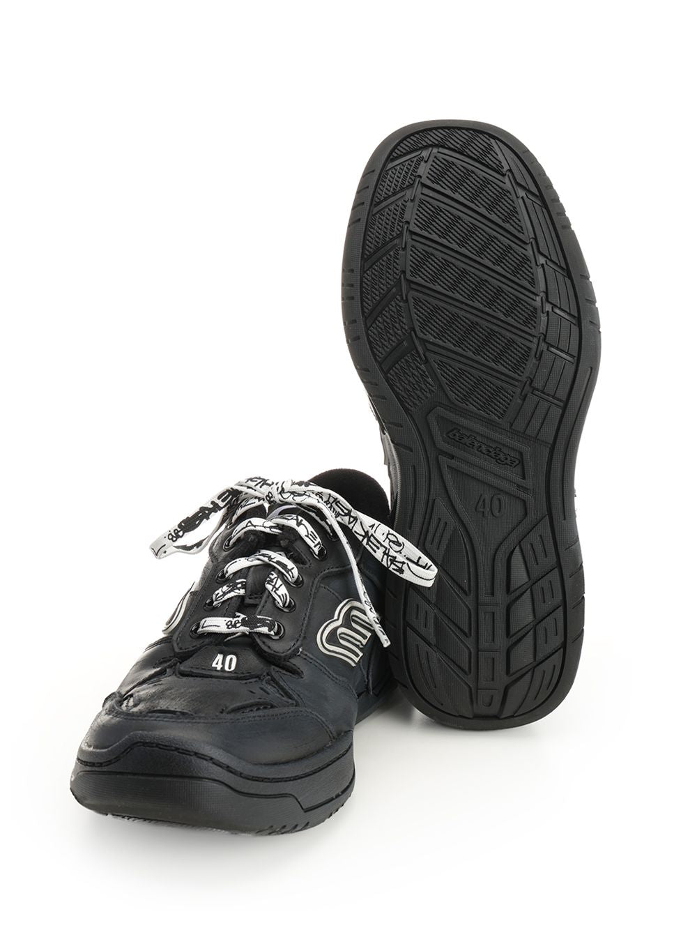 Balenciaga Hamptons Worn Out Sneakers - Black | 0dab2ff22b604457382c1dec741229329bba39e6