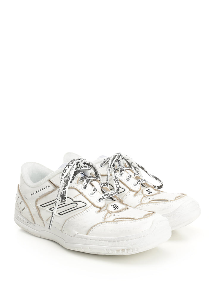 Balenciaga Hamptons Sneakers - White | 7e3e151b4b68e96136f3e691e04ed3f62d283458