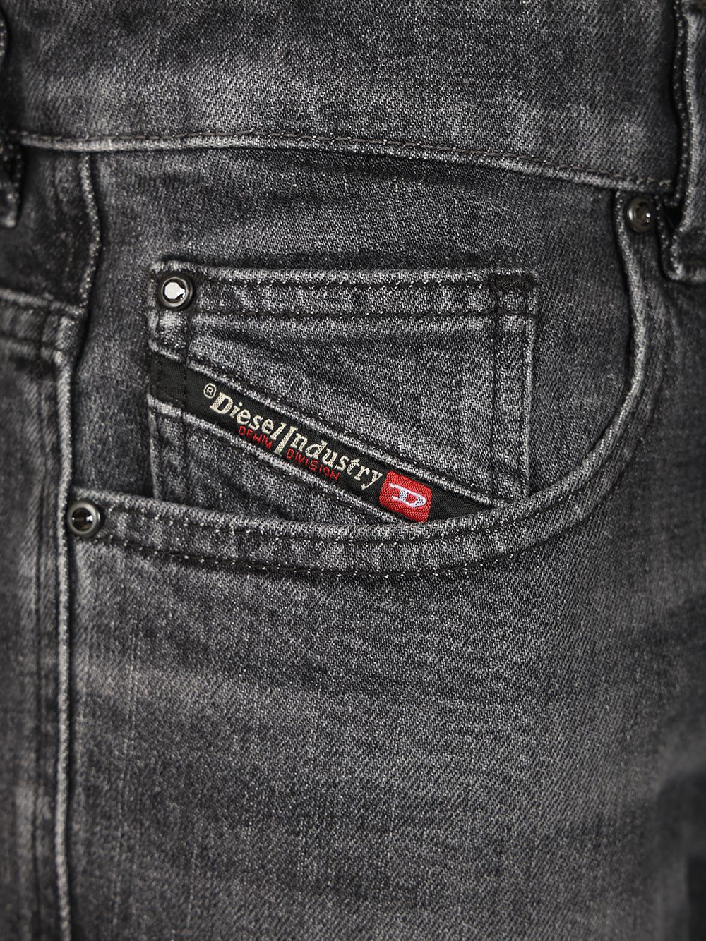 Diesel Loose Jeans - Black | 3ba91a3b03848d982e3c061fbe4fc2f9e88b8ded