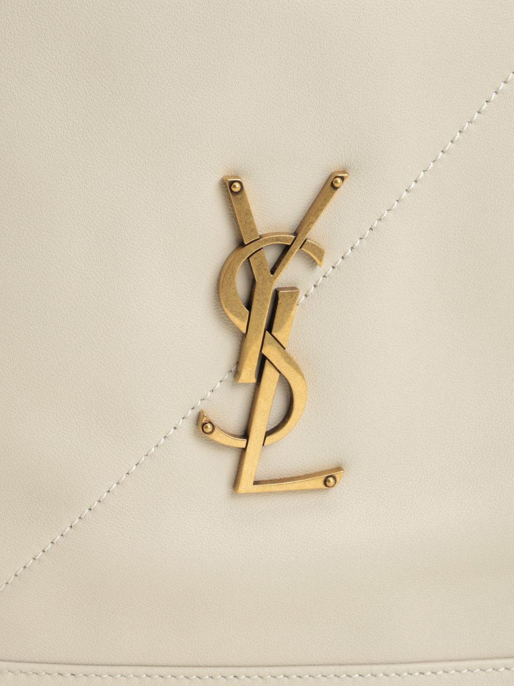 Saint Laurent Pochon Jamie Shoulder Bags - White | e294ec2e297999fcfb726149b1e59475bc2959da