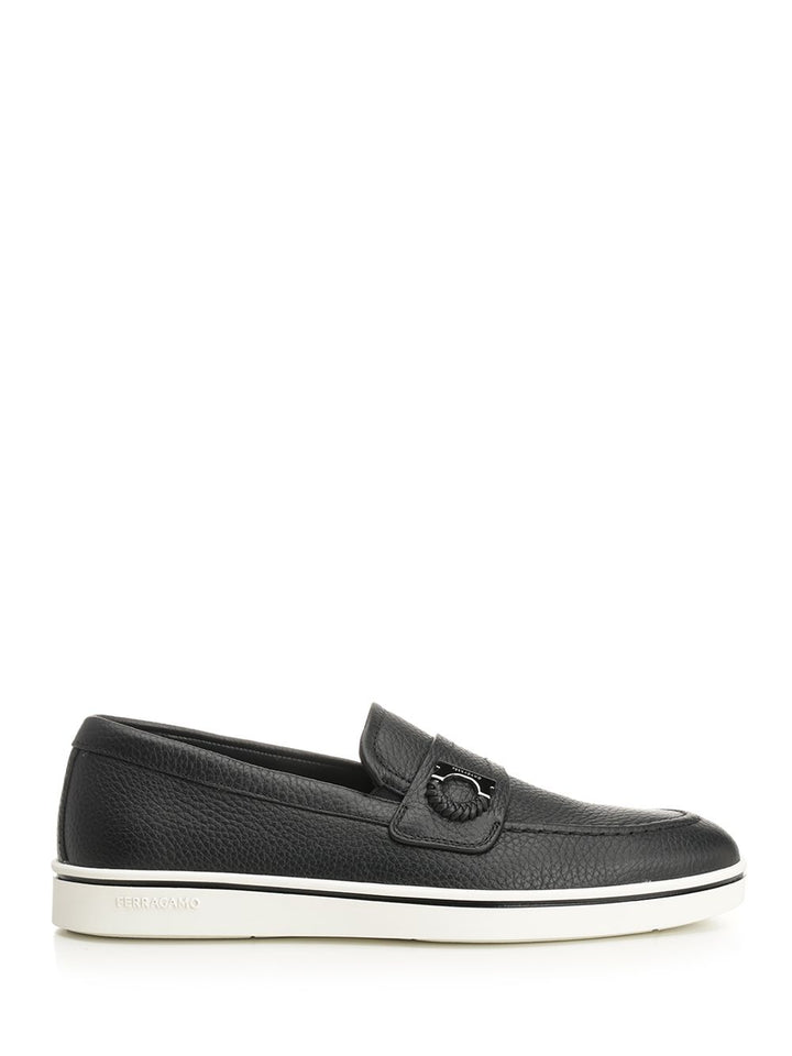 Ferragamo Leather Boat Loafer Scarpe basse - Black | a733ca5ac864d639b78927646bc261c810ac2691