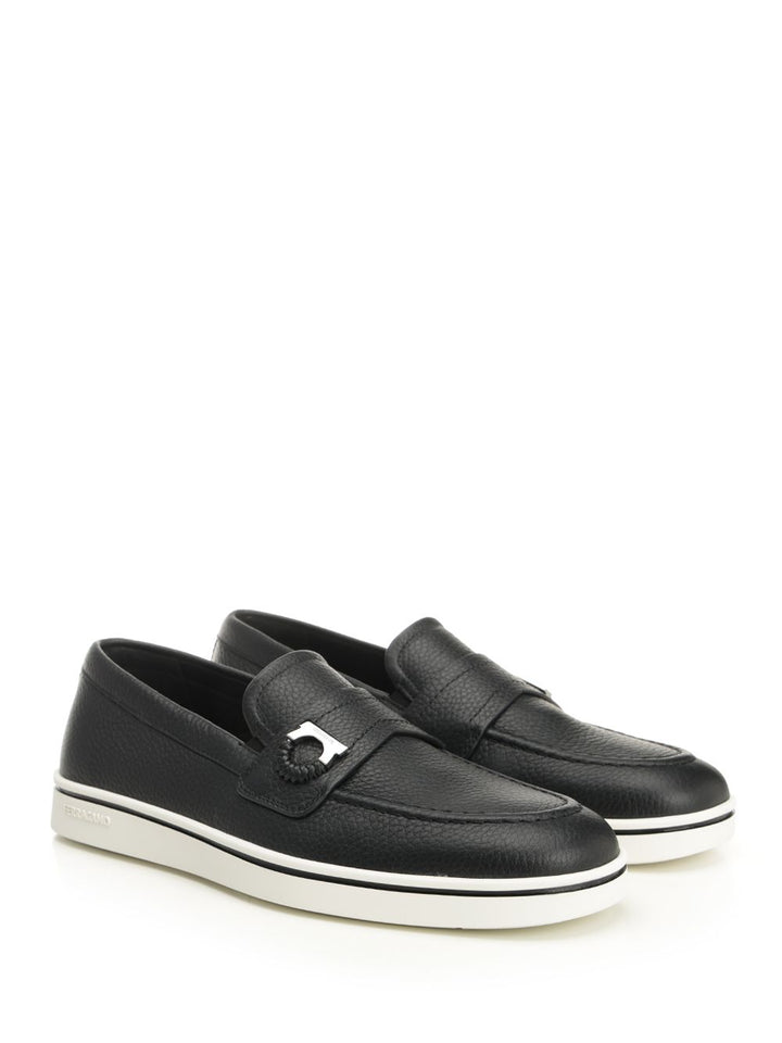 Ferragamo Leather Boat Loafer Scarpe basse - Black | eccd4aa1910ad1fc3da610c118d44237c05deb0d