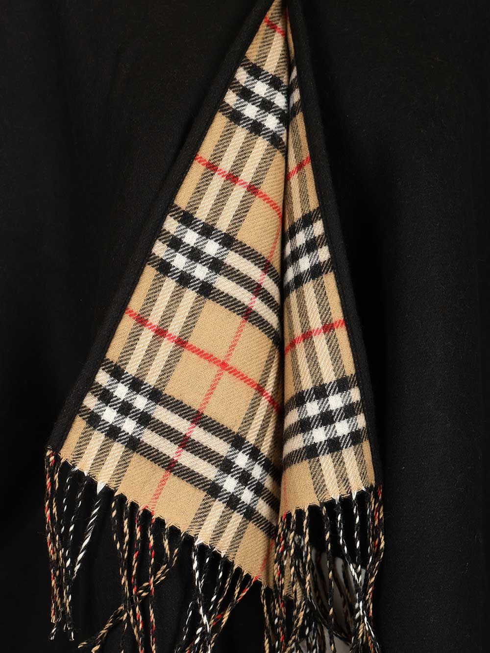 Burberry Reversible Cape Scarves And Foulards - Black | 5df1c3e42dc9d9d1ab50f575ec3660715b892518