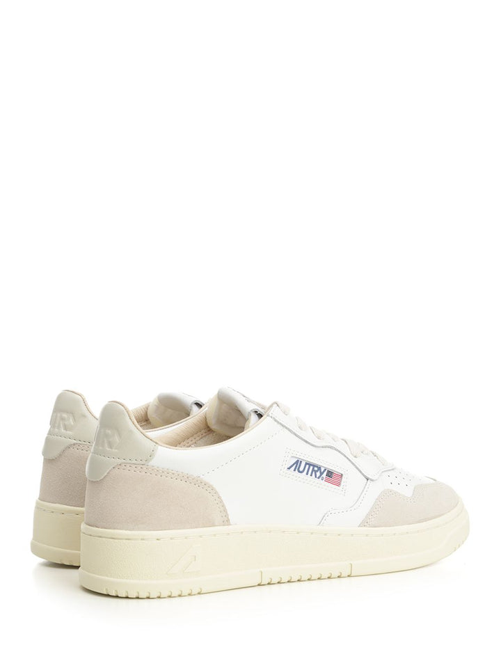 Autry  Medalist Low Sneakers - White | 13d0938c1c3c47788db522e8a6b5a0e1bfe9c9ff