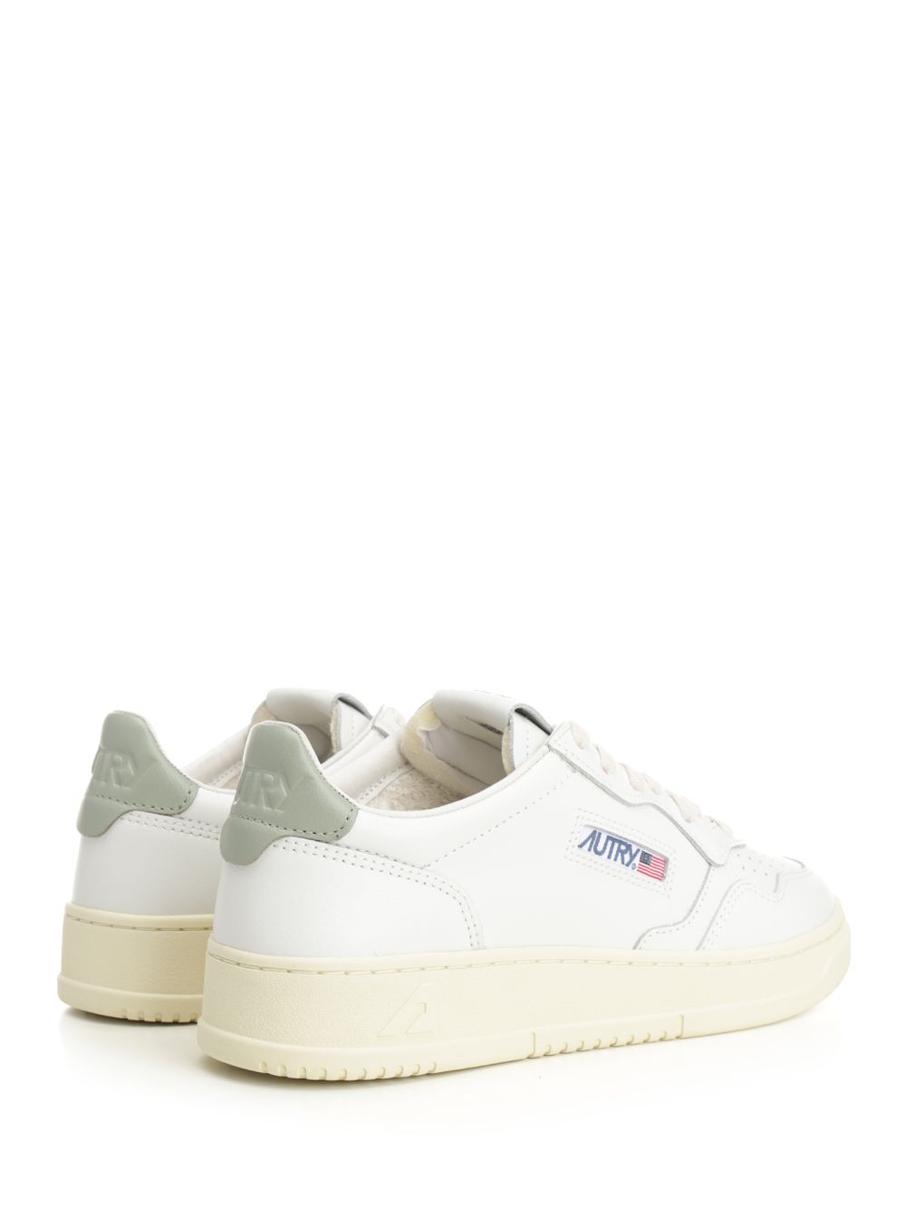Autry  Medalist Low Sneakers - White | 3a7ecf9d1bd1f43e59f5de359c0bedb828a2e525