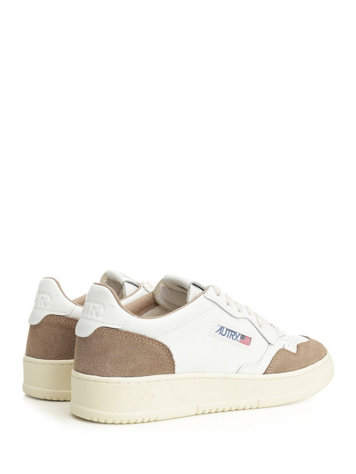 Autry  Medalist Low Sneakers - White | 79adade843ca8dfd8dbf59585b6d056f8377ca48