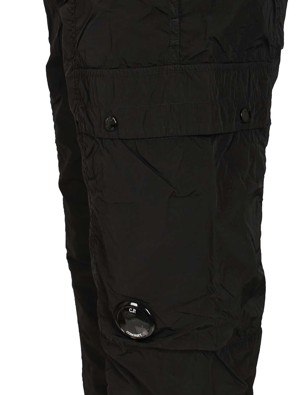 C.P. Company Chrome-R Lens Cargo Pants Trousers - Black | 82baf0da60a7cf2e63db5d8968b8ca0f0eddeef3