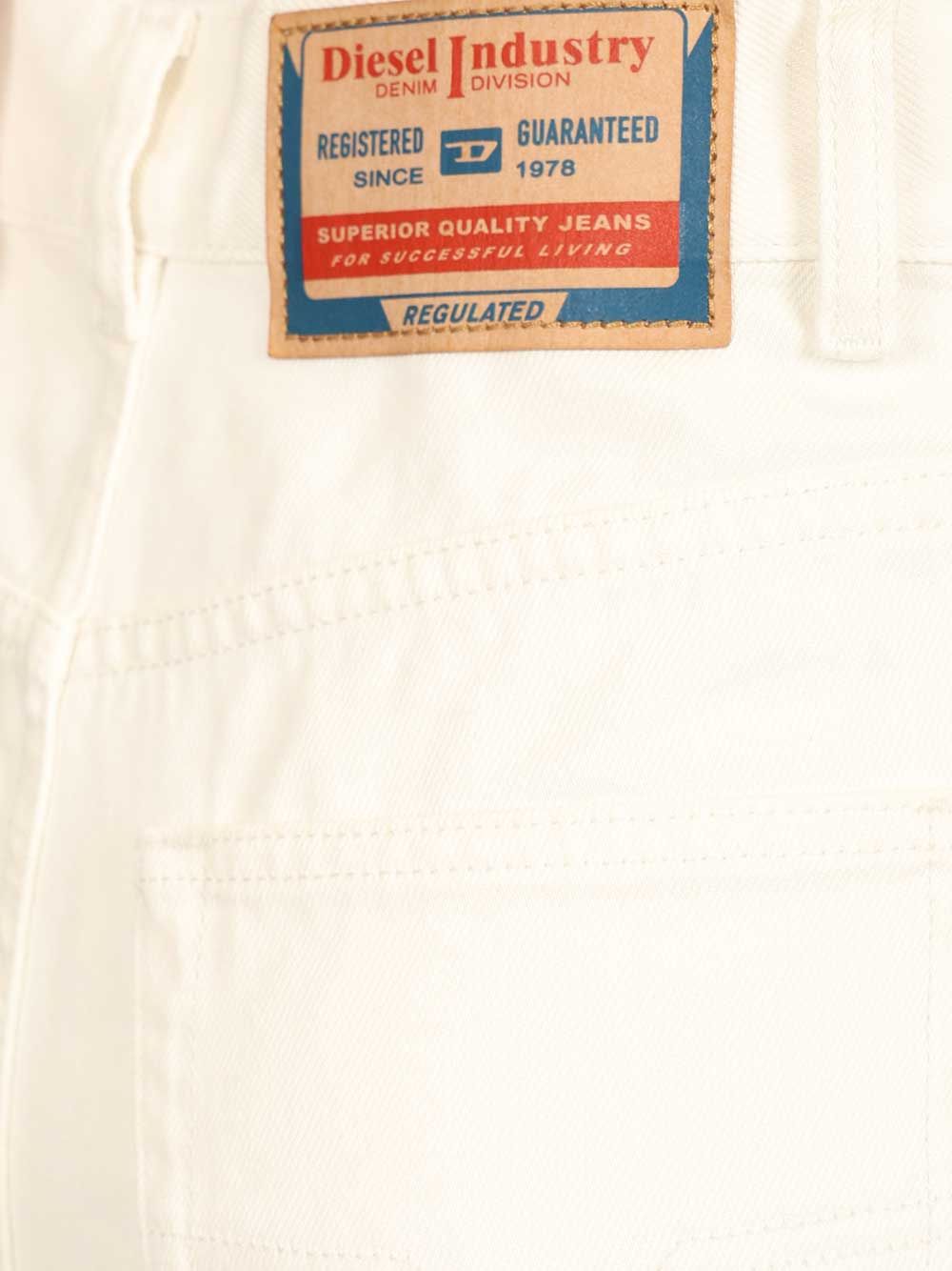 Diesel White Cotton Denim Shorts Trousers - White | 8808babc734babb131007f5fe5a587d31b554319