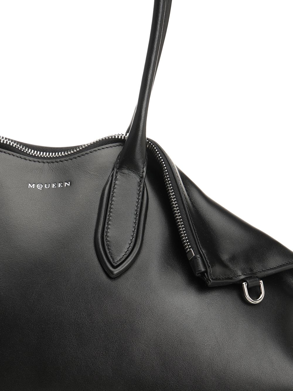 Mcqueen Manta Shoulder Bags - Black | 85d73803c547c6d6260c7dc9e2723121e0398f11