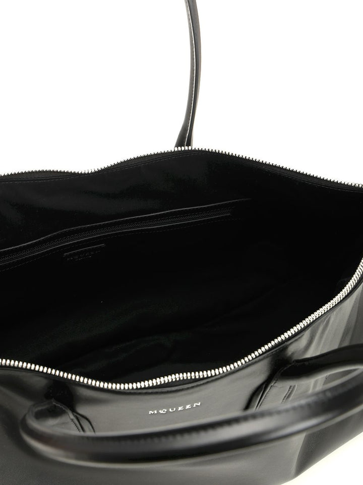 Mcqueen Manta Shoulder Bags - Black | f6ba71bd278f12e0c66e17300783e8d29c0913fe