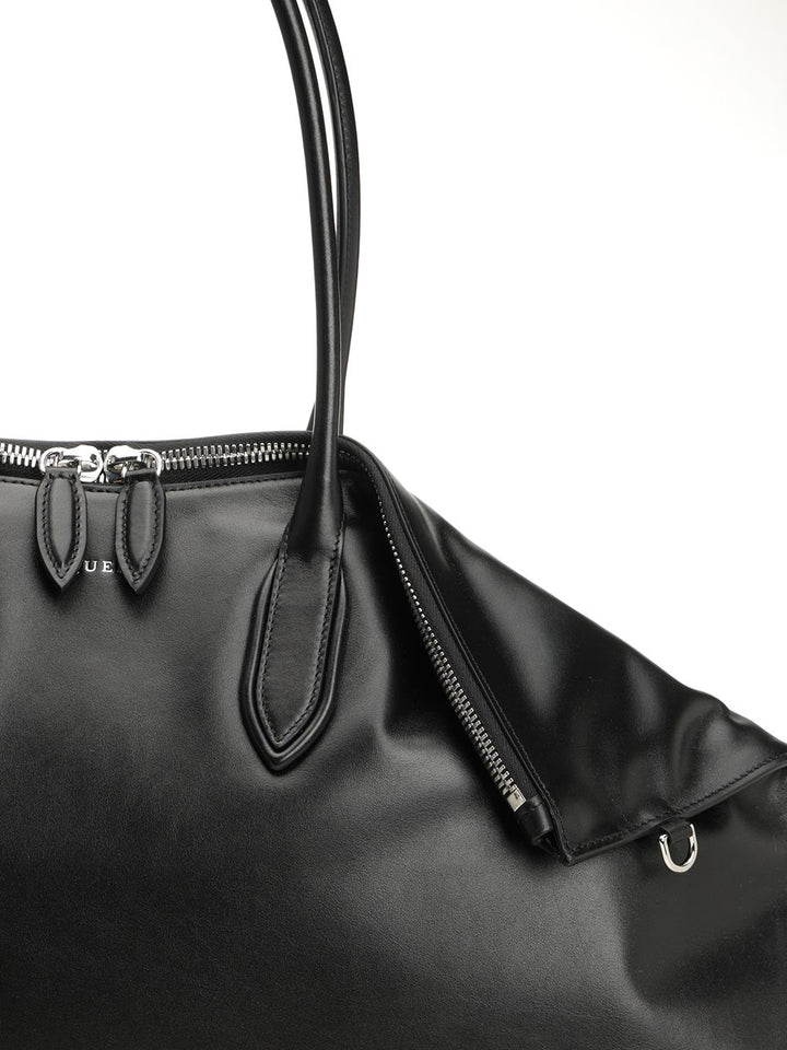 Mcqueen Manta Shoulder Bags - Black | acd0c882fcda4b7399bba5681d50c6977e002697