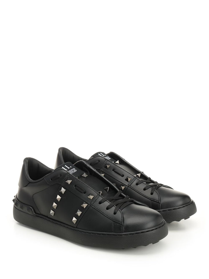 Valentino Garavani Rockstud Untitled Sneaker Sneakers - Black | 991bdf9ab3d46064209cbf2b4a347270831aea59