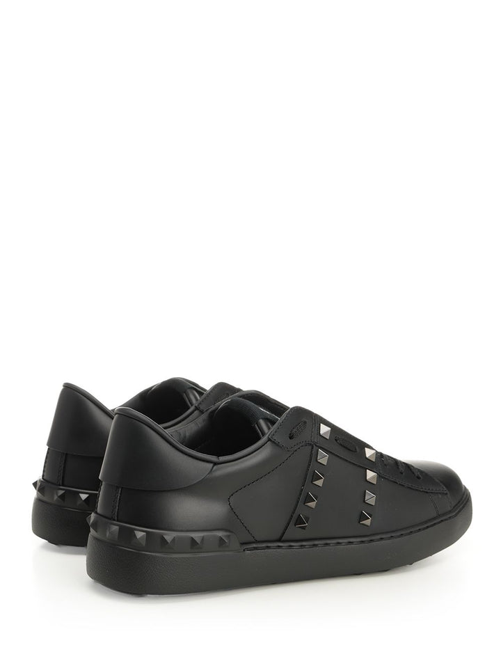 Valentino Garavani Rockstud Untitled Sneaker Sneakers - Black | 981adf7e11989c6a353b250c0e7e80109484b4cc