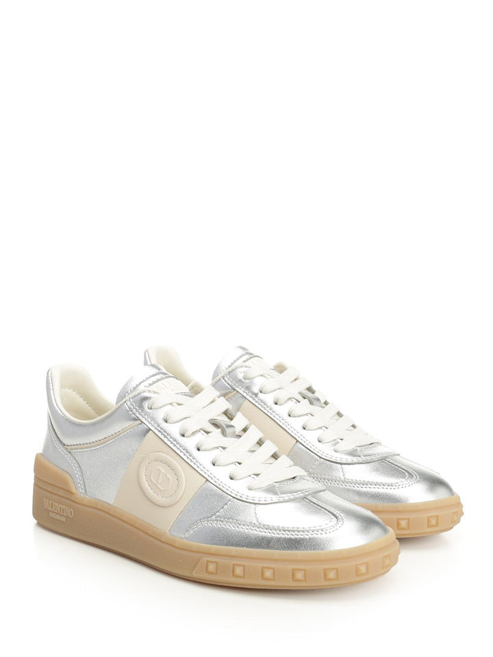 Valentino Garavani Upvillage Sneaker In Laminated Calfskin Sneakers - Silver | b7ff39ad19e6d447ad15f34d8890395700ad0677