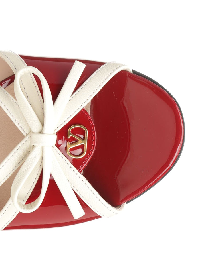 Valentino Garavani Bepointy Patent Leather Sandal Sandals - Red | 272e75ca9efadff01db28879fae9c40998b1b952