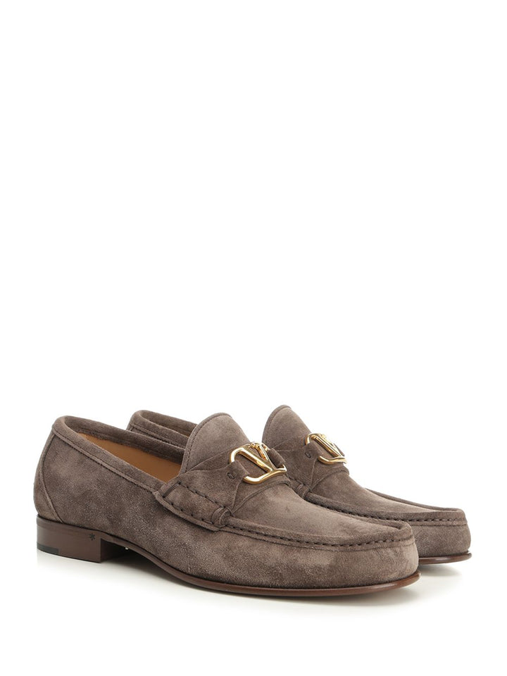 Valentino Garavani Vlogo Signature Suede Loafers Scarpe basse - Grey | c26d7ba7308763e2061a83842b083d6651a42ae8