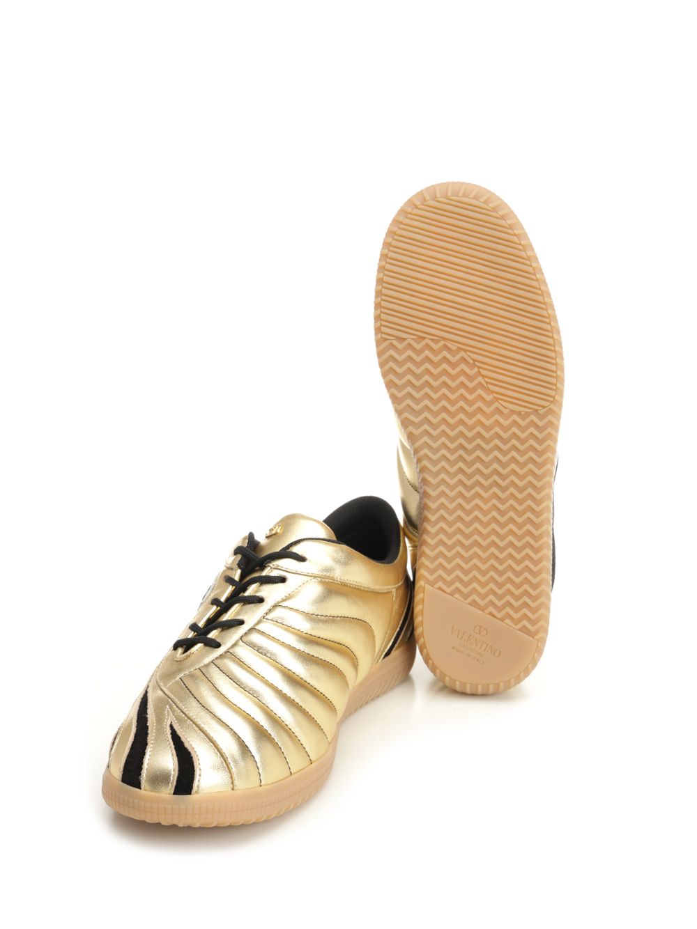 Valentino Garavani Kicky Sneaker In Laminated Nappa Sneakers - Beige | 63803607a7b3c9322e9ac3e318890465084cfcf6