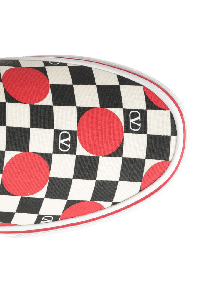 Valentino Garavani Valentino Garavani X Vans Slip-On Sneaker Scarpe basse - Multicolor | b576250ffb7f3fb07ec1f4dc36c8b3338c61ae66