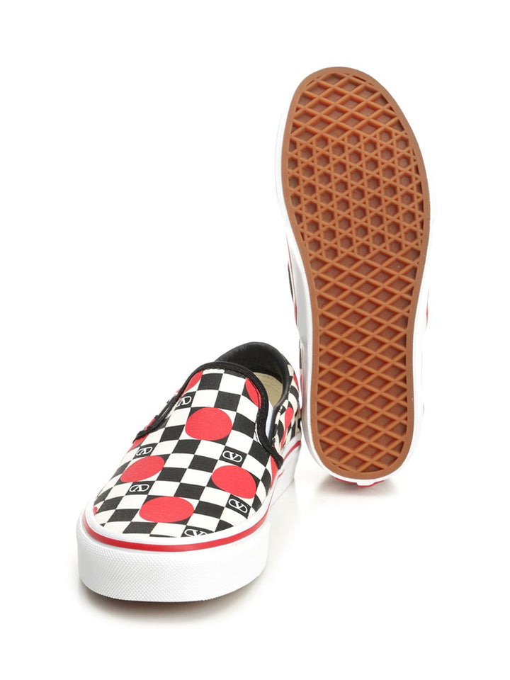 Valentino Garavani Valentino Garavani X Vans Slip-On Sneaker Scarpe basse - Multicolor | 08aa8053b8190b931c6e2be9601f569a0ca95cb3