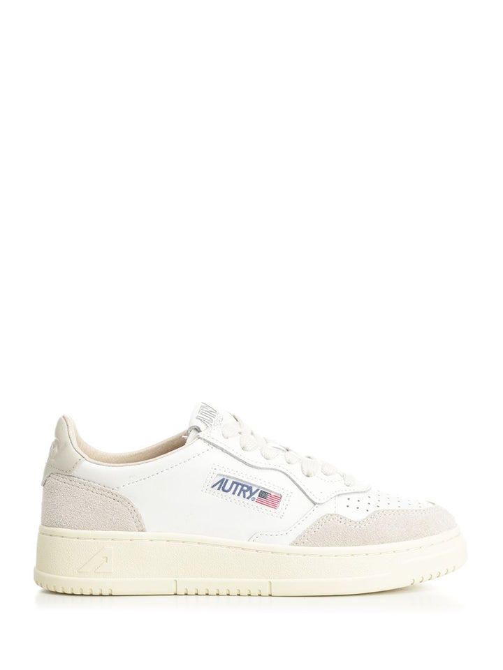 Autry  Medalist Low Sneakers - White | f1c4859fb944f78fc737462706d6d941770bde76