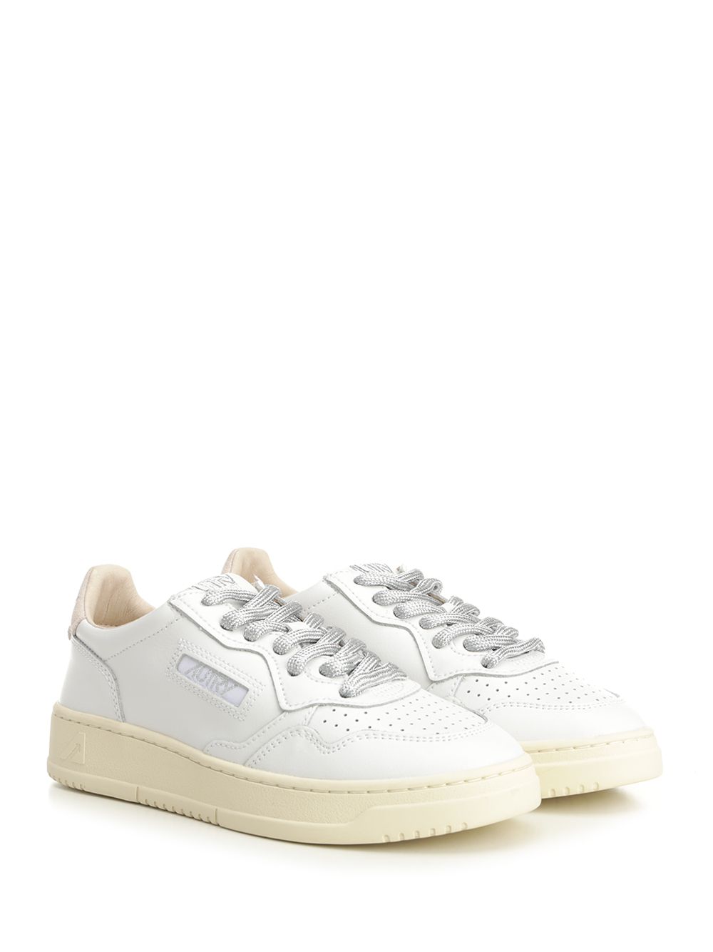 Autry  Medalist Low Sneakers - White | 5cb849527b9b5af0dbebe6a45b80e905adc15b22