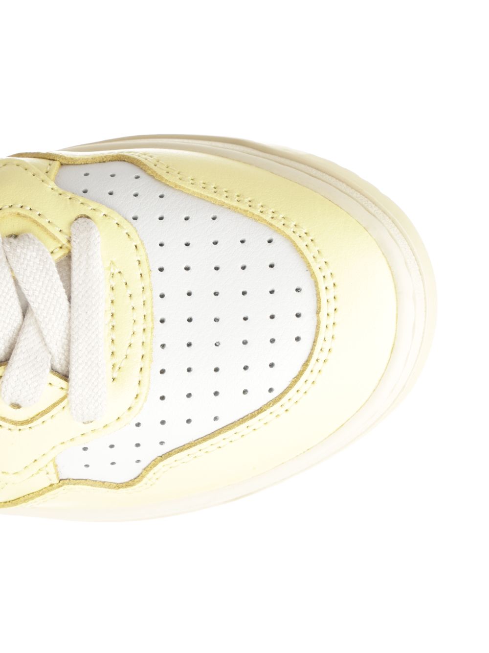 Autry  Medalist Low Sneakers - White | a5162e4eafabc9e9f707d11a2e9168f2a33a0d27