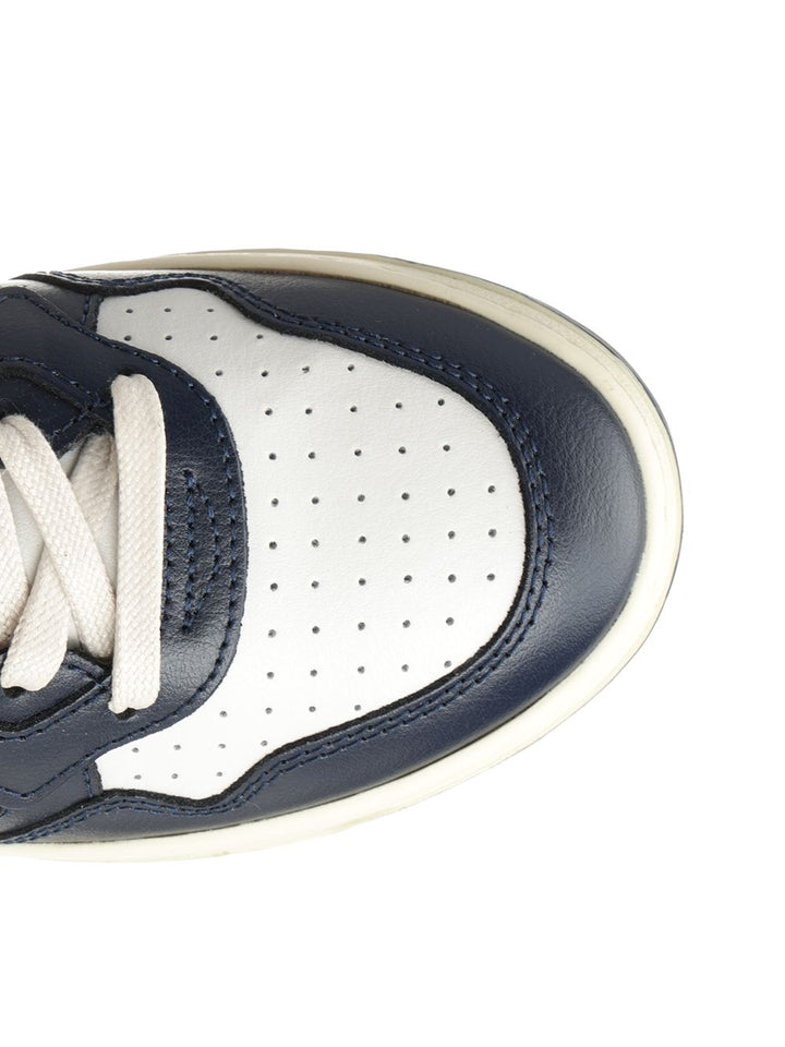 Autry  Medalist Low Sneakers - White | 3044f56167f93bd6e8f44fcd30ddb8daf35e38a6