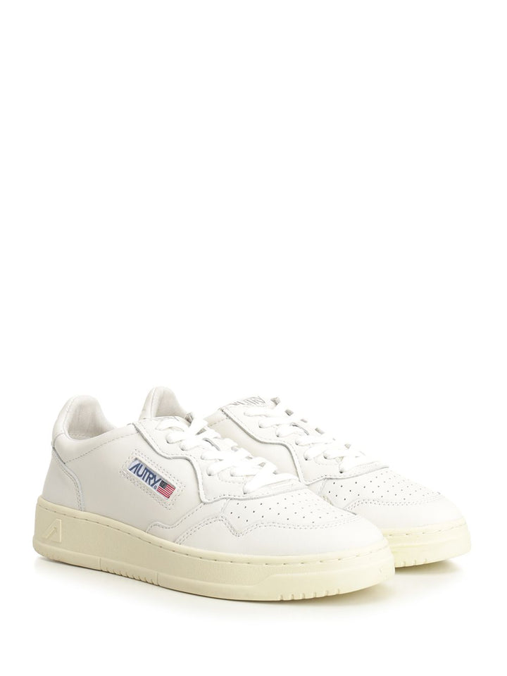 Autry  Medalist Low Sneakers - White | d7328c8d6603214a6ce3df926900c30317092001