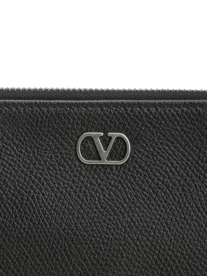 Valentino Garavani Vlogo Signature Small leather goods - Black | e0a790417634123a0a4137d49e6f9f52002839cb
