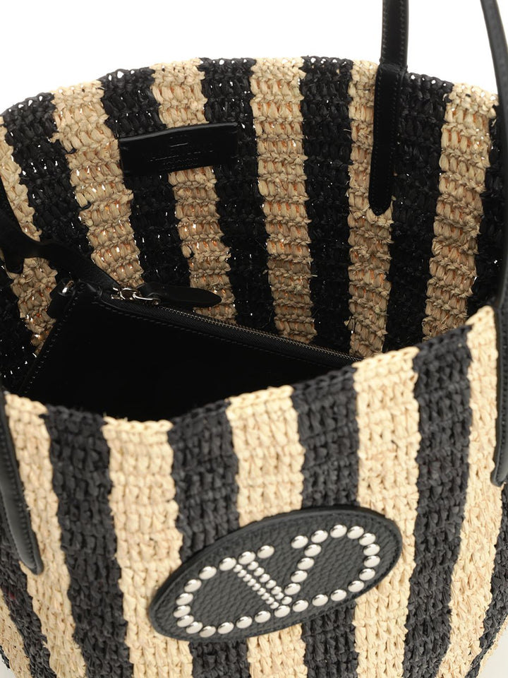 Valentino Garavani Bucket Bag | c64d24767061560315690d2ecc21c80920fa0c43