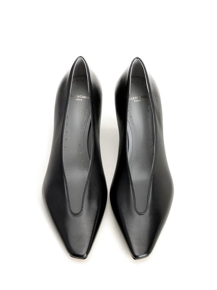 Balenciaga Duchesse Pumps - Black | dfe297318fce03d2ff9ef18e9a27c828c8d51c60