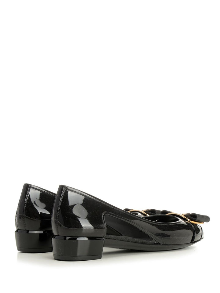 Ferragamo New Ballerina Vara Scarpe basse - Black | d29c393b72ae455467e296118afabeb499c73c68