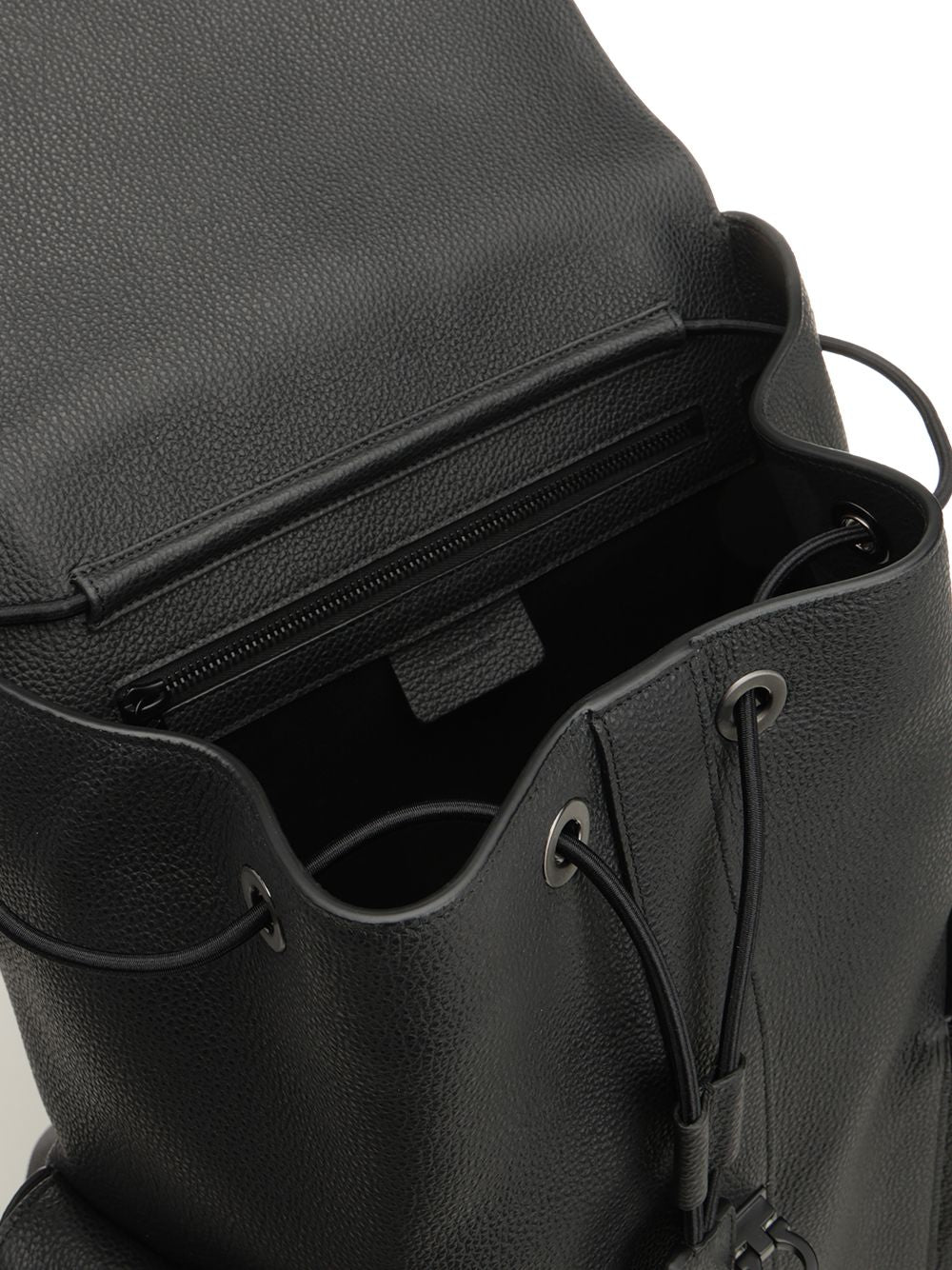 Ferragamo Twins 1/2 Vit. Volta Smar Nero Backpacks & Travels - Black | be6898a6fc0ceaae3df8a862f6b5e89bc5b162c1