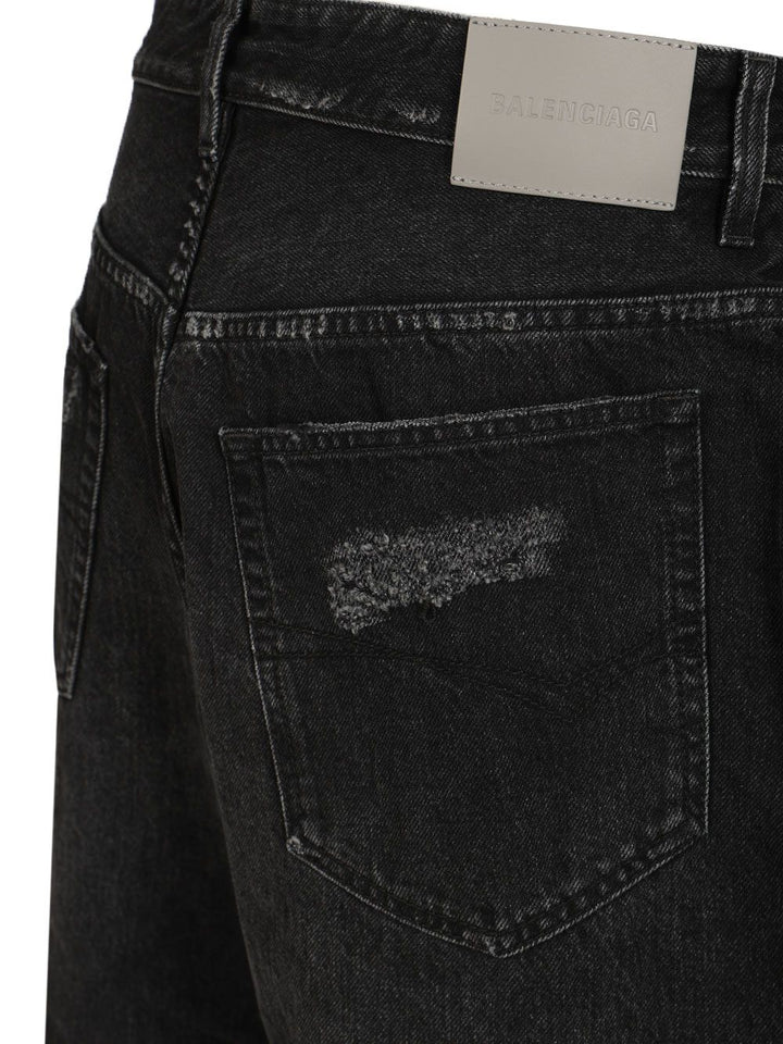 Balenciaga Curved-Leg Jeans - Black | 19904b6f08f270ceaea644ff3ca313a618ee308d
