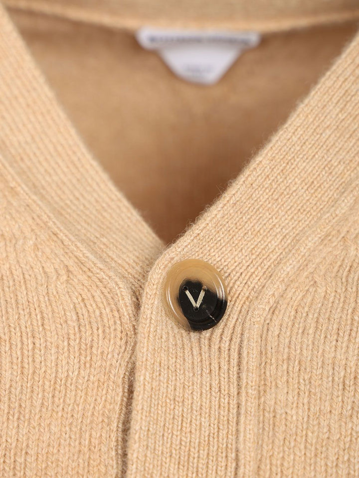 Bottega Veneta Cardigan Medium Weight Wool Cachemire Knit Knitwear - Beige | 6fb69f334a11b29420c6750ce2b0fad5dad26e71