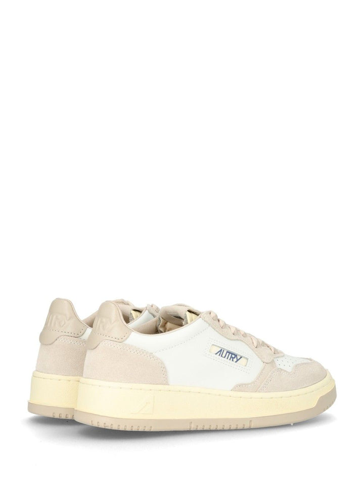 Autry  Medalist Low Sneakers - White | 96e950f2ed79e0cb829042ca67ae3ac17f605a0f