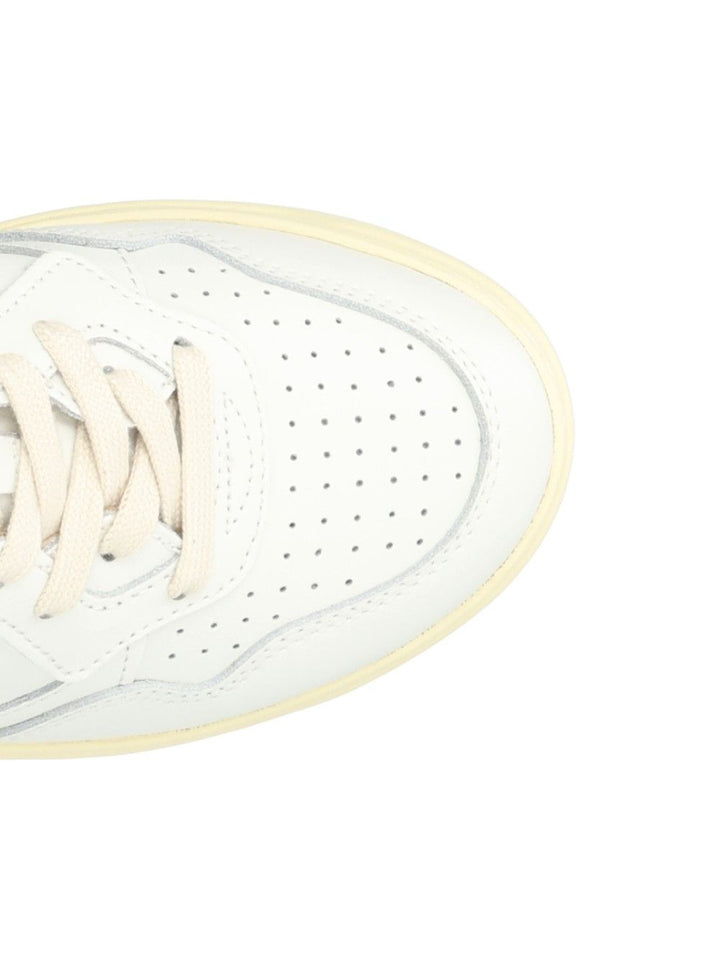 Autry  Medalist Low Sneakers - Blue | 270be2e7729bfa31ddf4bcfdd96029039fccf21b
