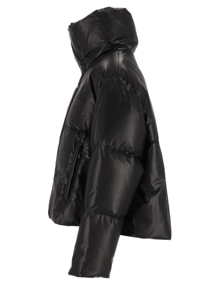 Mm6 Maison Margiela Short Down Jacket Coats - Black | 04da2cb577d5886ce02044f059880bc8c88378b4