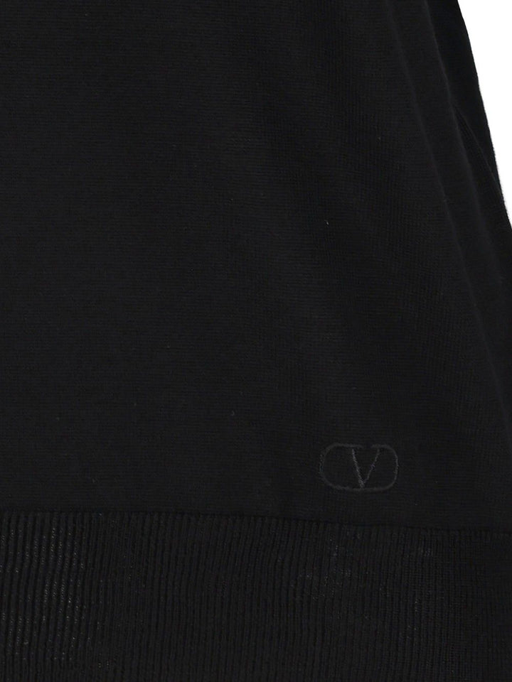 Valentino Garavani Vlogo Signature Sweater Knitwear - Black | 000b73625e5005ce63f03bc475932bc6328eef2b