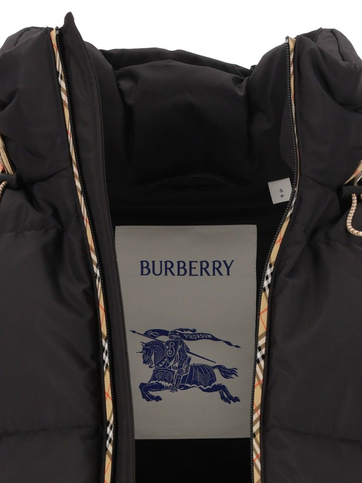 Burberry Snowdon Jackets - Black | 556c400a080f8f506ce28615668585a17b38d313