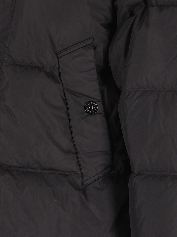 Stone Island Short Down Jacket Jackets - Black | b1c5fee227f3e94fd1fd14599c92e99be9d6a807