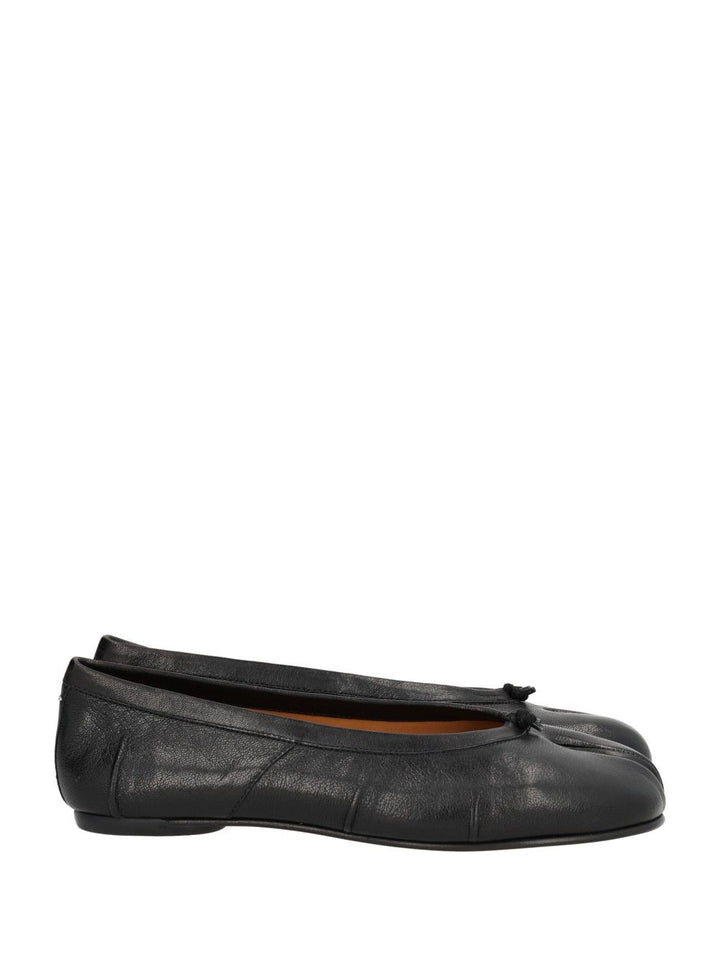 Maison Margiela Tabi Ballet Flats Scarpe basse - Black | 66b3aba5f204d9875bcec9f4e96afdb6e621e0c6
